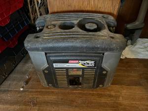 lot 7 image: Coleman Powermate Pulse 1850 Generator