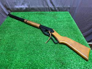 lot 33 image: Daisy Red Ryder BB Gun