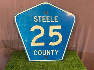 lot 39 image: Decommissioned Road Sign