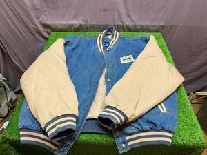 lot 95 image: XL Jacket