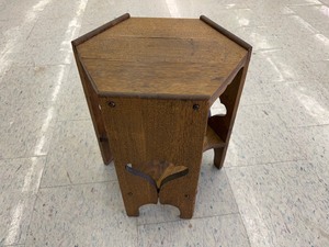 lot 125 image: Side Table