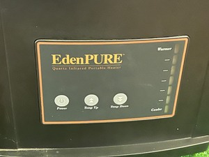lot 133 image: EdenPURE Quartz Infrared Portable Heater