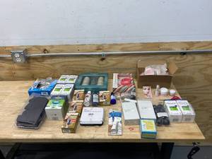 lot 68 image: Lot of Health and Beauty Products