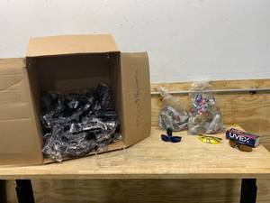 lot 70 image: Lot of Safety Glasses