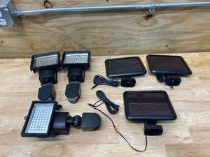 lot 72 image: Lot of Solar LED Lights