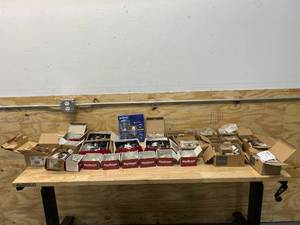 lot 82 image: KWIK SET & SCHLAGE Lot of Door Locks