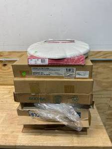 lot 110 image: Lot of Toilet Seats