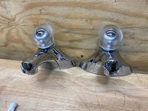 lot 112 image: KOHLER Lot of 2- Bathroom Faucets