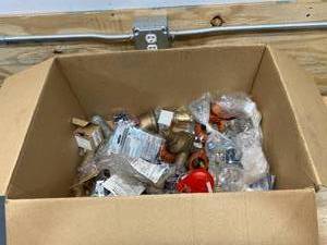 lot 117 image: Lot of Various Fittings