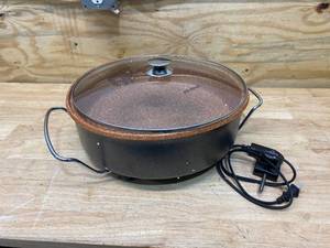 lot 127 image: EVINE Copper Skillet