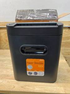lot 130 image: ROYAL Crosscut Paper Shredder