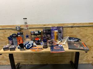 lot 134 image: Lot of NFL (some MLB) Items