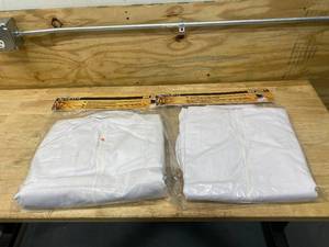 lot 14 image: HEATH Lot of 2- Beekeeper Suits (L and XL)