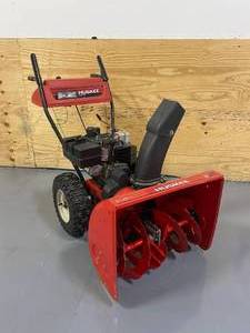 lot 48 image: HUSKEE 26 Snow Blower