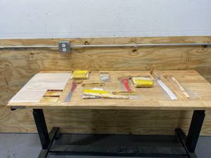 lot 16 image: HEATH Lot of Bee Keeper Items