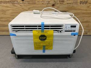 lot 18 image: LG LT1216CER Window Air Conditioner Unit