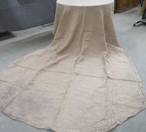 NATURAL BURLAP TABLE CLOTHS