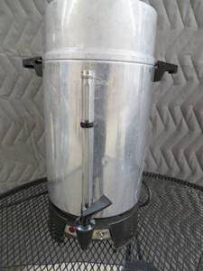 100 CUP WESTBEND ELECTRIC COFFEE POT
