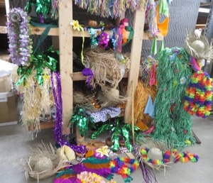 EVERYTHING YOU NEED FOR A HAWAIIAN LAU