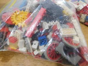 6 lbs of Legos