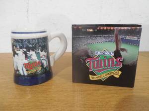 Minnesota Twins Stadium Giveaway 1991 World Series Champions Stein LK