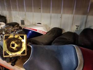 lot 17 image: Motorcycle Parts and Accessories - Kohler 624cc Engine, Saddlebags, Gas Tank, Seats for Variety of Makes