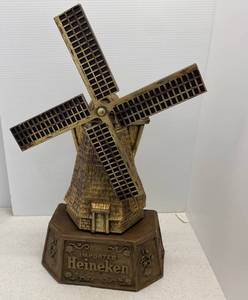 lot 7 image: Vintage Heinekin Beer Windmill Advertising piece