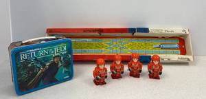 lot 9 image: Vintage toys and 1983 Star Wars Return Of The Jedi Thermos Lunch Box