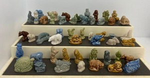 lot 12 image: Vintage Wade Figurines Made In England