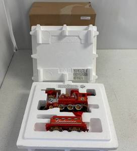 lot 53 image: Golden Gate Masterpiece Bradford Exchange Budweiser Clydesdales H.O. Gauge Train Engine And Tender New In Box