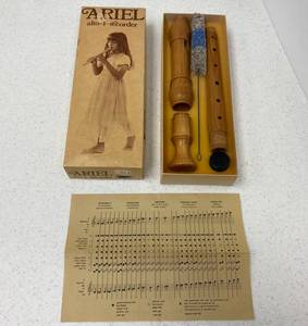 lot 71 image: Vintage Wooden Ariel Brand Alto-F-Recorder With Box