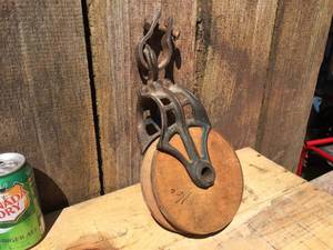lot 30 image: Antique Cast IronWood Pulley