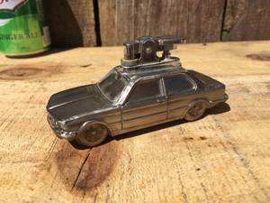 lot 38 image: Vintage BMW 320 Car Table Lighter