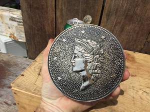 lot 62 image: Vintage Liberty-Eagle Theme Table Lighter