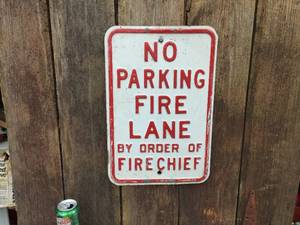 lot 86 image: No Parking Metal Sign