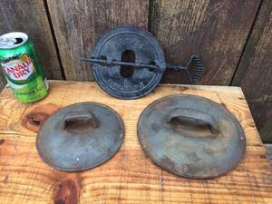 lot 93 image: Vintage Cast Iron Arcade & Lids