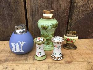 lot 146 image: Vintage Table Lighters