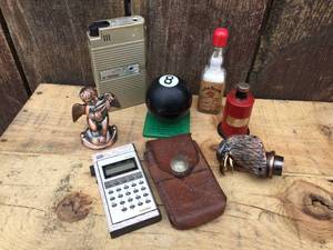 lot 150 image: Vintage Calculator - Radio - Table Lighters