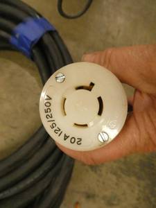 Warehouse drop cord 32 ft 20A