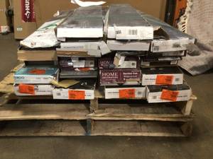 lot 22 image: Mix Lot of assorted Flooring Tile  various conditions - review all pictures