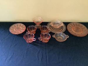 lot 8 image: Antique Pink Depression Glass