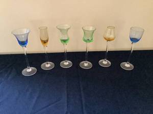 lot 10 image: Vintage Lenox Decorative Stemware