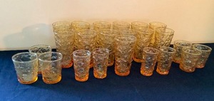lot 63 image: Anchor Hocking Amber Honey Tumbler Set