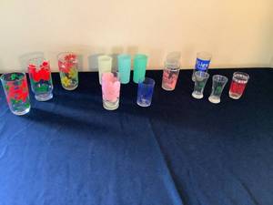 lot 65 image: Vintage Drinkware