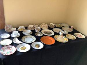 lot 37 image: Various Tea Lot