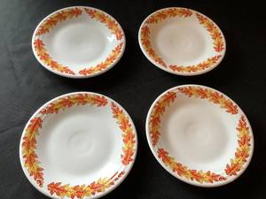 lot 105 image: Autumn Leaves Fiestaware