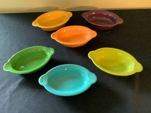 lot 115 image: Individual Casserole Fiestaware
