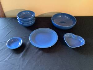lot 117 image: Blue Fiestaware