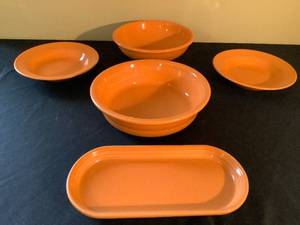 lot 134 image: Tangerine Fiestaware