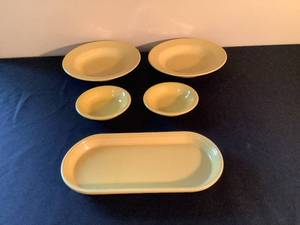 lot 135 image: Yellow Fiestaware